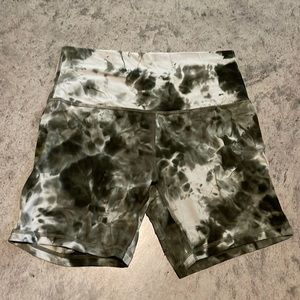 Lululemon Tie-Die Biker Shorts